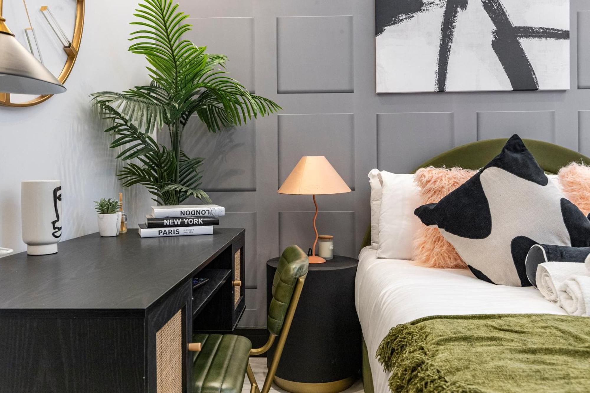 Ferienwohnung Unwind In Style 2Br With Cozy Backyard For Groups London Exterior foto