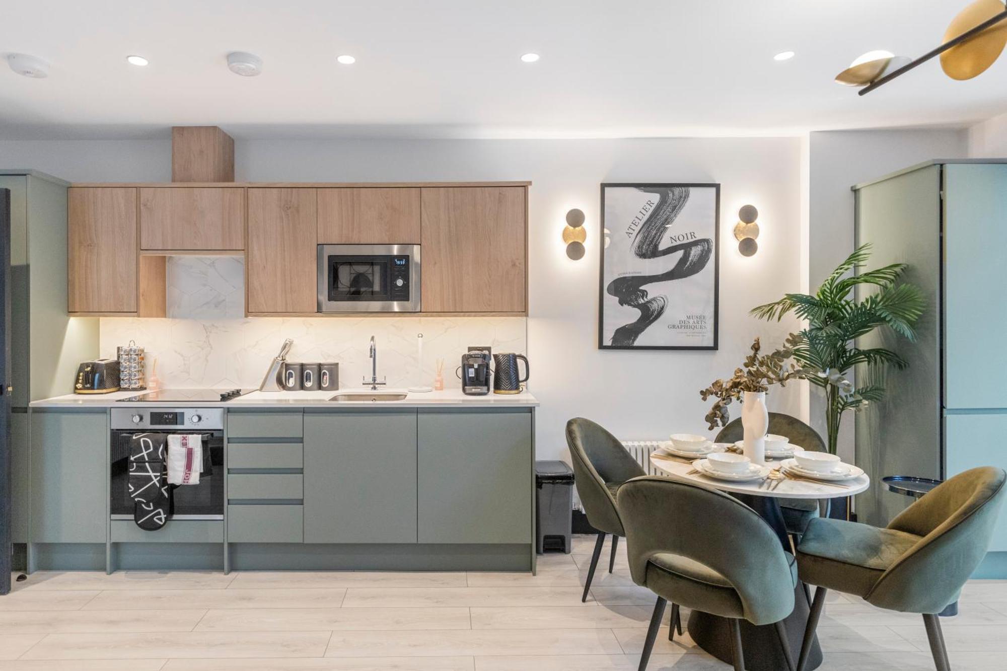 Ferienwohnung Unwind In Style 2Br With Cozy Backyard For Groups London Exterior foto